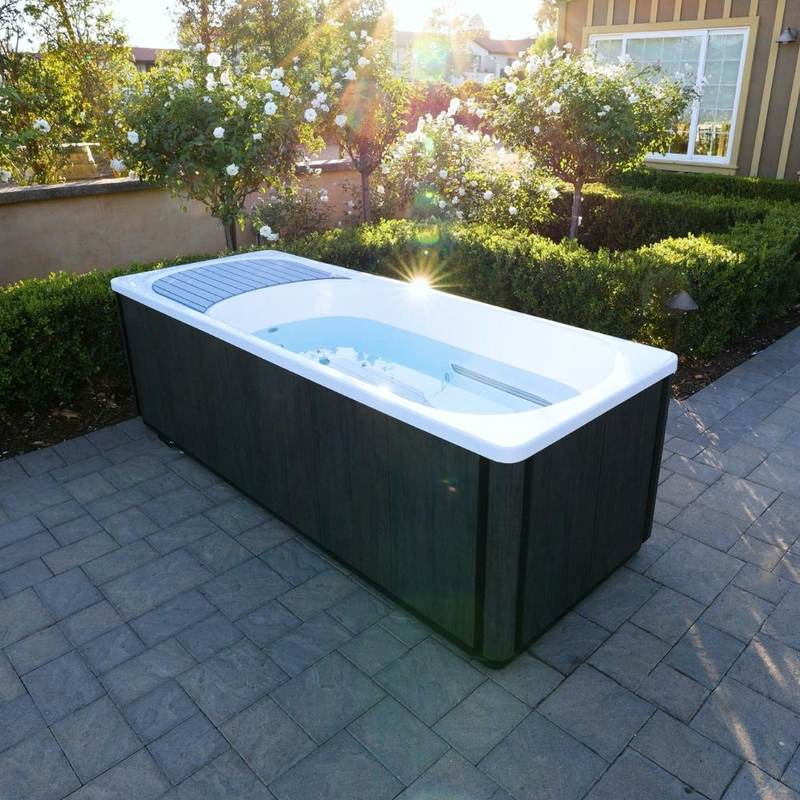 [90761ALD] Jacuzzi® Kodiak™ Cold Plunge – White / Synthetic Gray